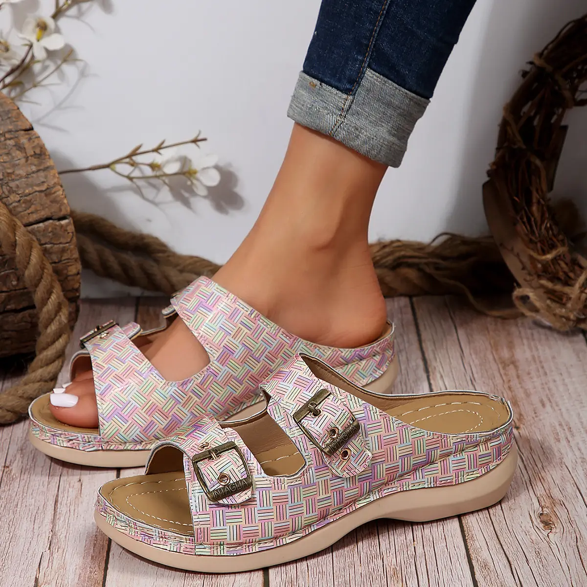 Women Plaid Hollow Metal Sandals 2024 Summer — feature 13