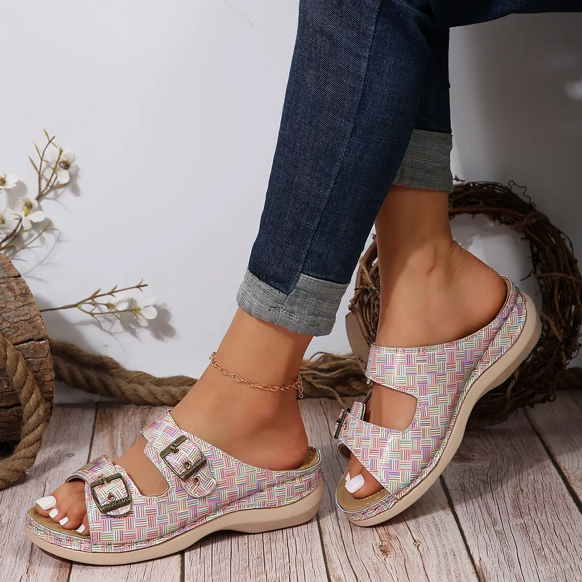 Women Plaid Hollow Metal Sandals 2024 Summer — feature 14