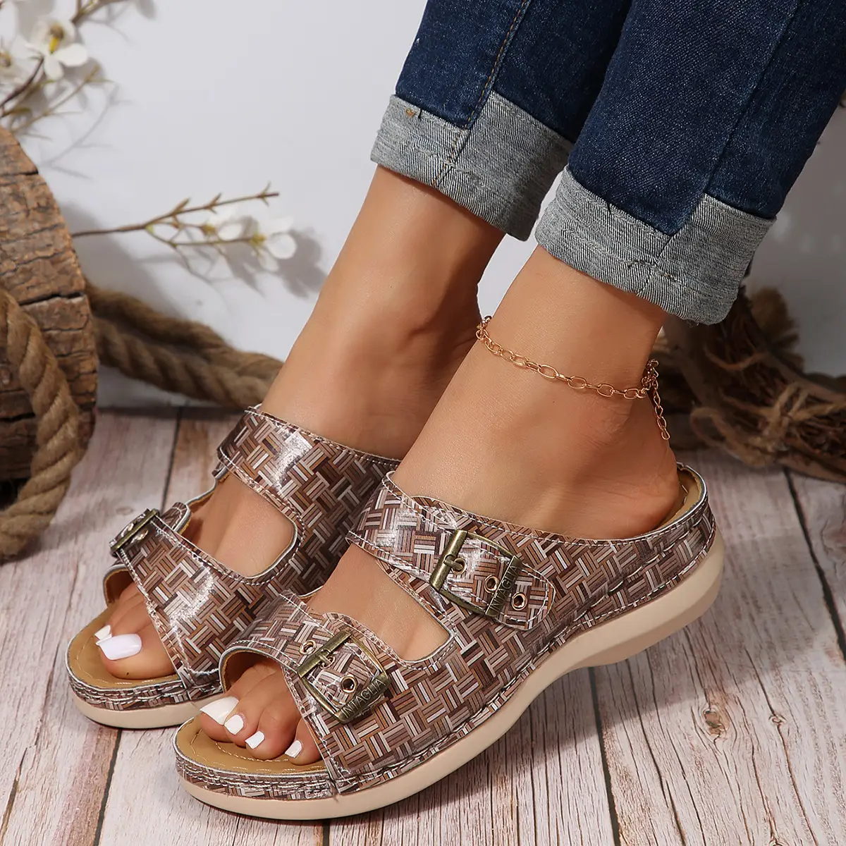 Women Plaid Hollow Metal Sandals 2024 Summer — feature 36
