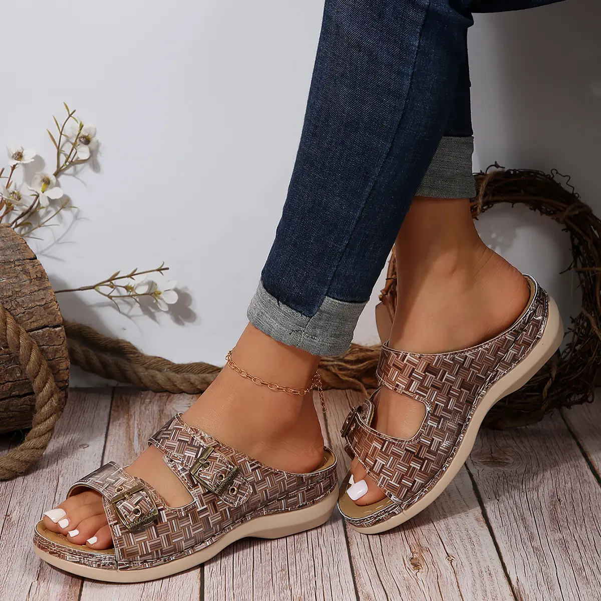Women Plaid Hollow Metal Sandals 2024 Summer — feature 37