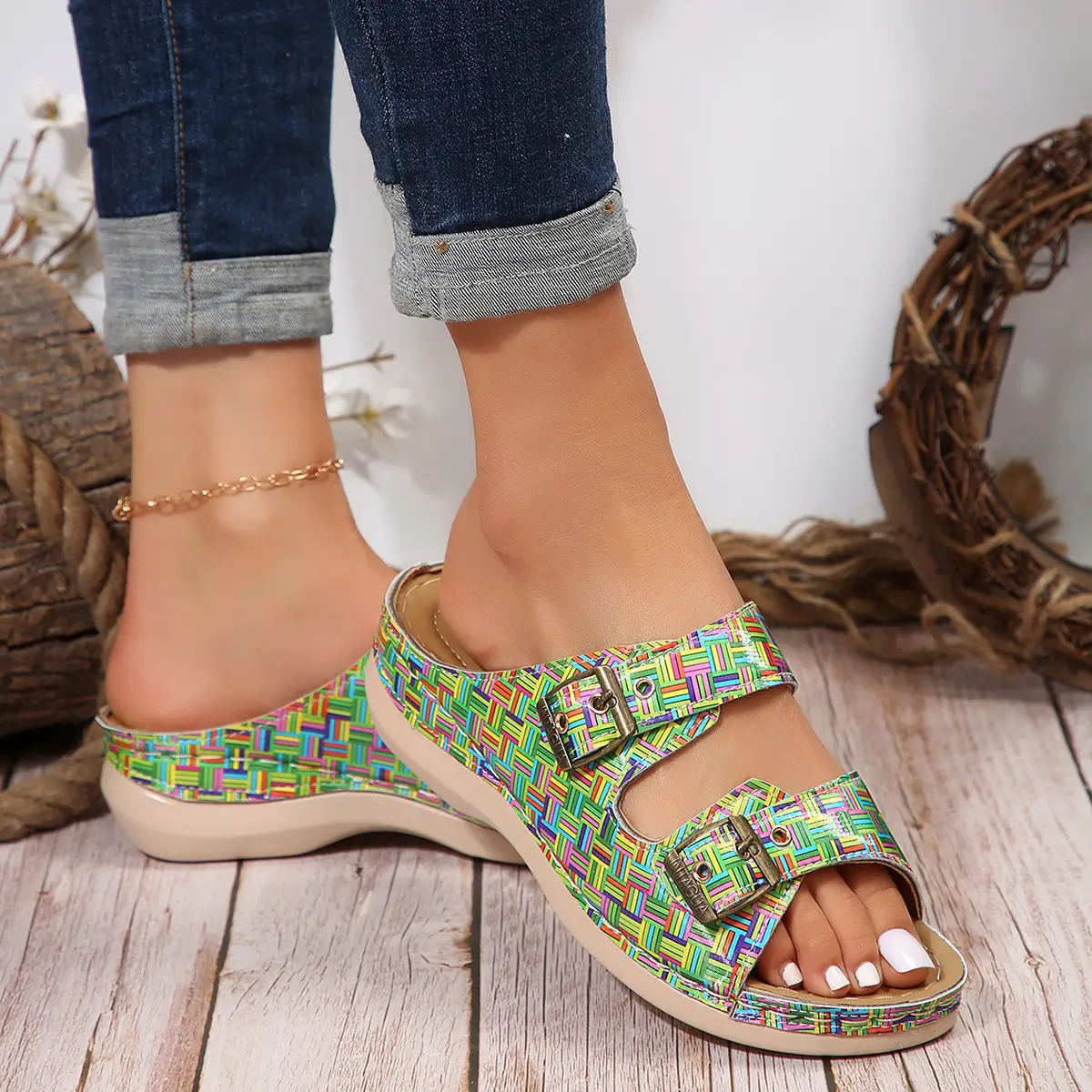 Women Plaid Hollow Metal Sandals 2024 Summer — feature 6