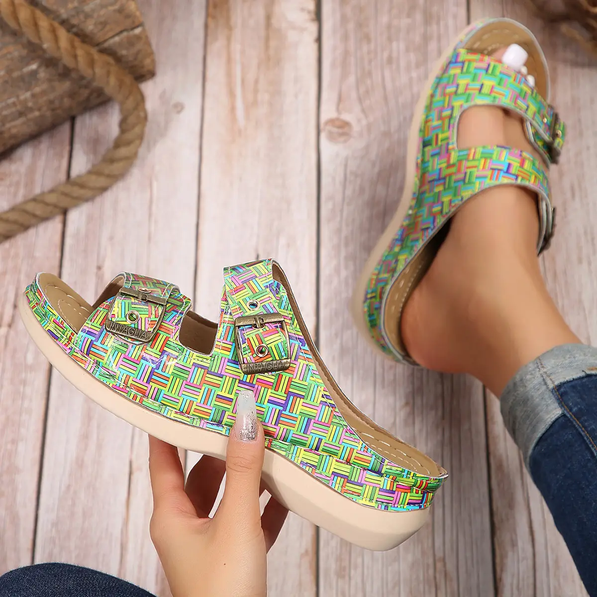 Women Plaid Hollow Metal Sandals 2024 Summer — feature 7