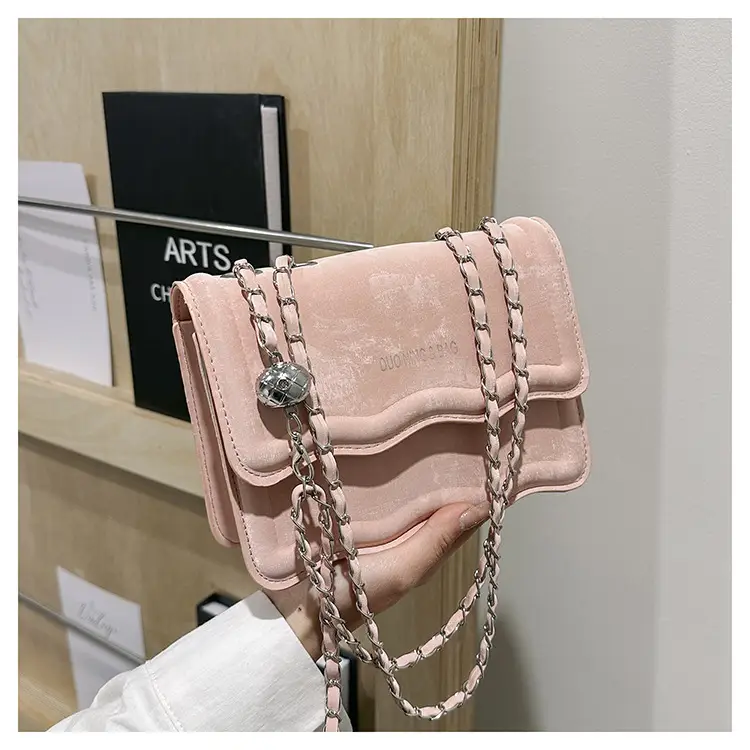 Elegant Pink Chain Shoulder Bag for Women 2024 — feature 20