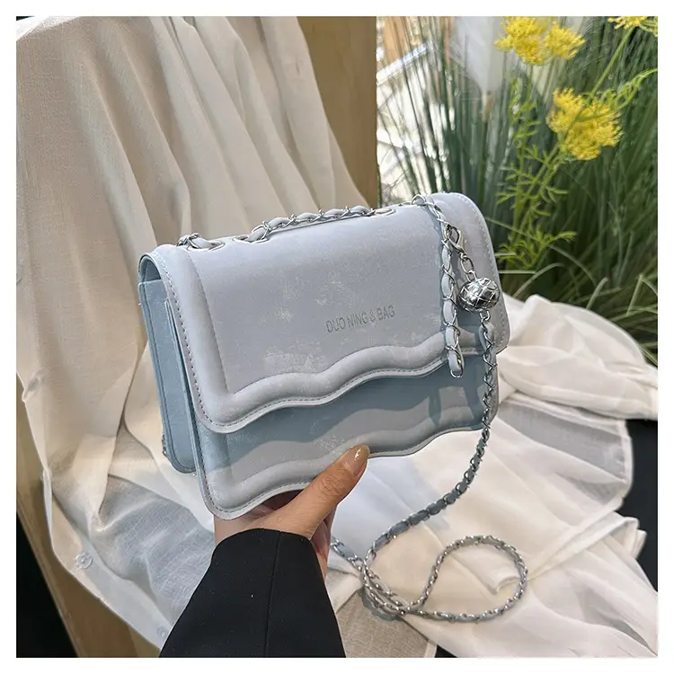 Elegant Pink Chain Shoulder Bag for Women 2024 — feature 22