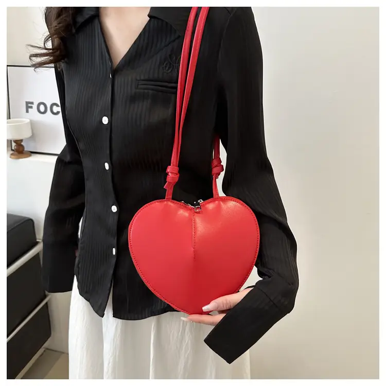 Heart Shaped Shoulder Bag Women's 2024 Spring - Image 10