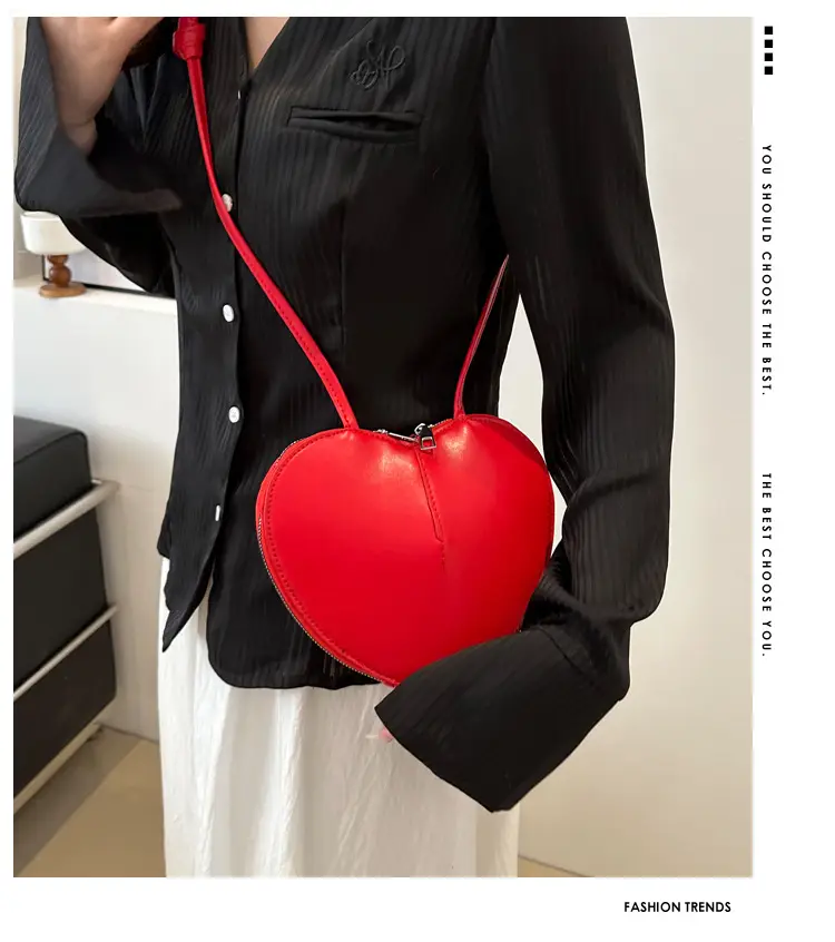 Heart Shaped Shoulder Bag Women's 2024 Spring — feature 2