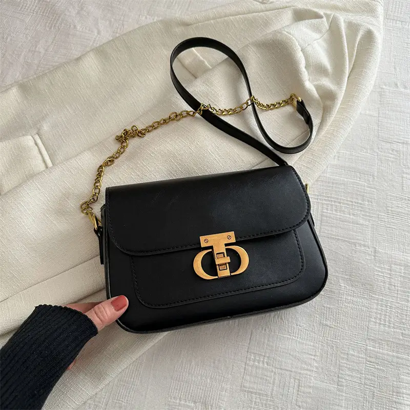 Retro Lock Blue Chain Crossbody Bag - Image 6