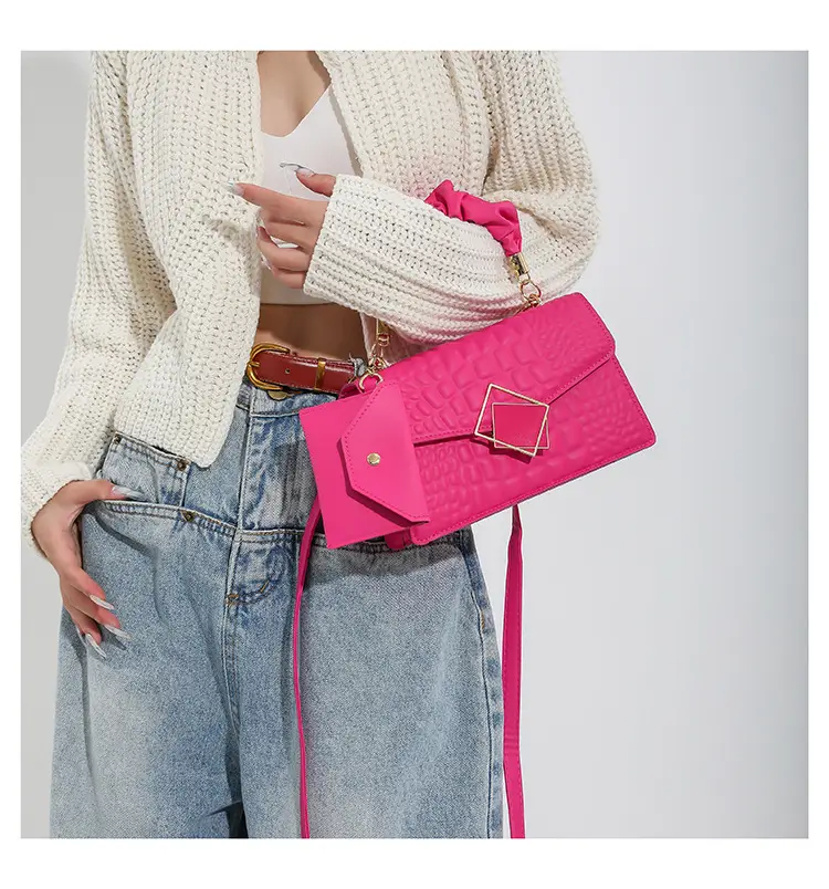 Women Korean Style White Quilted Shoulder Bag 2024 — feature 18