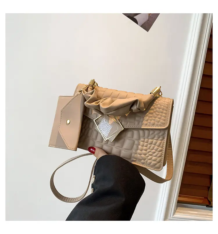 Women Korean Style White Quilted Shoulder Bag 2024 — feature 36