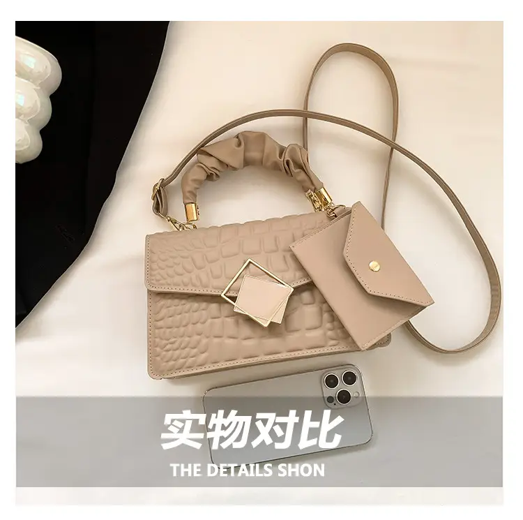 Women Korean Style White Quilted Shoulder Bag 2024 — feature 5