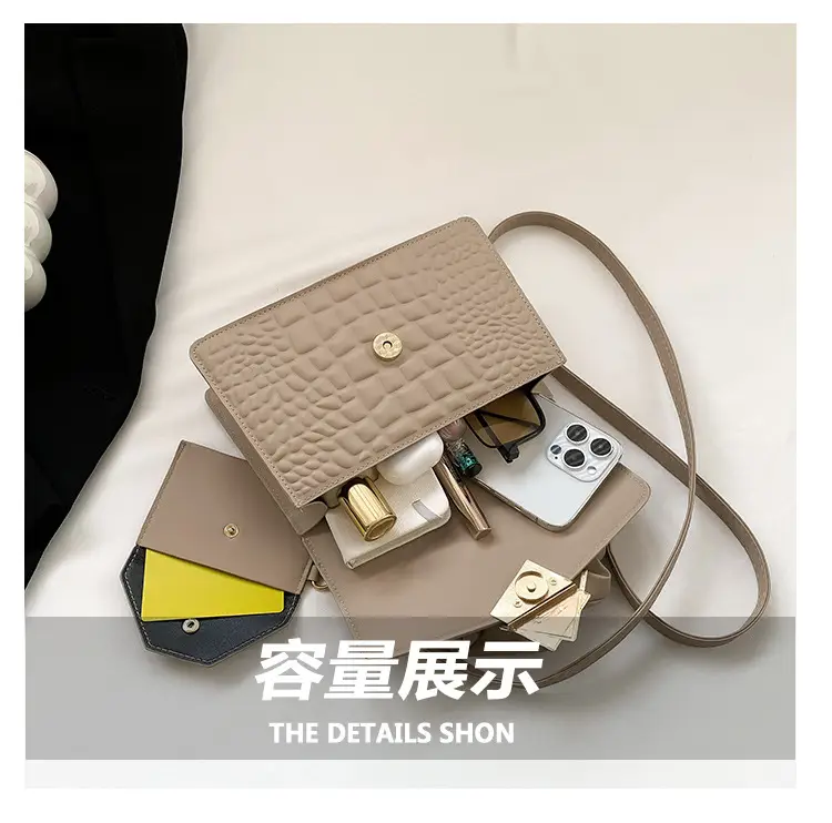 Women Korean Style White Quilted Shoulder Bag 2024 — feature 6