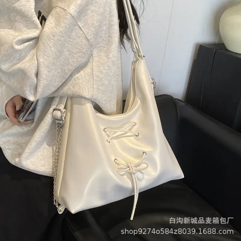 Women's Large Capacity Chain Strap Shoulder Bag - Image 7