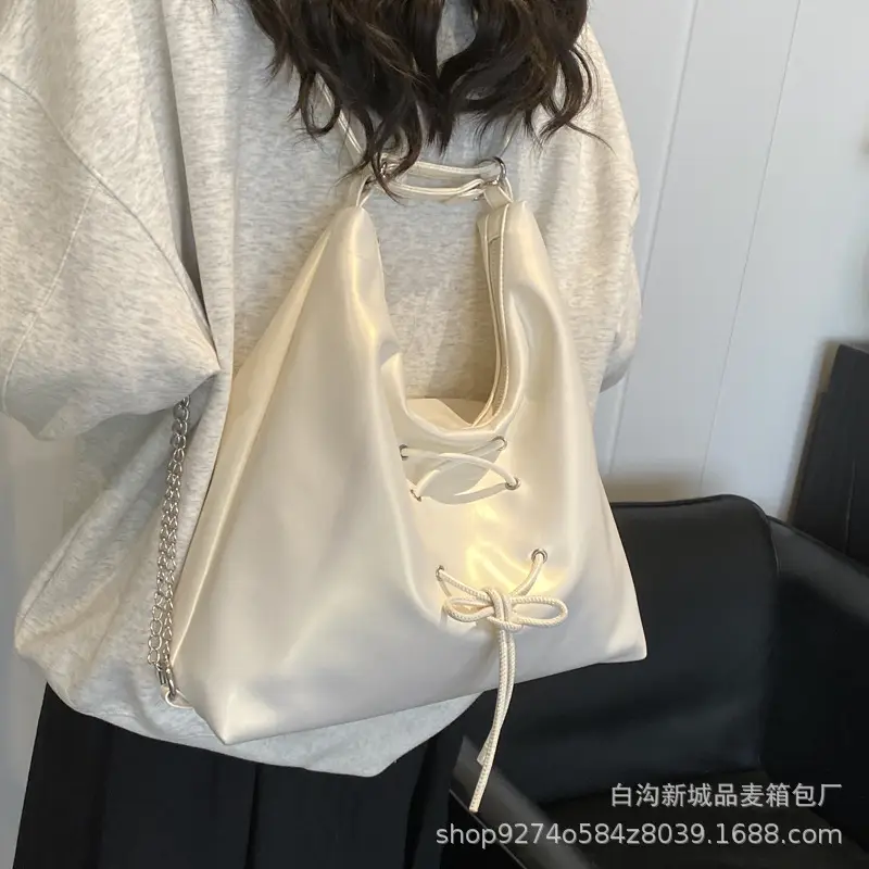 Women's Large Capacity Chain Strap Shoulder Bag - Image 8