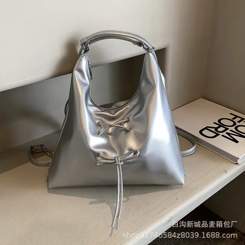 Women's Large Capacity Chain Strap Shoulder Bag - Image 2