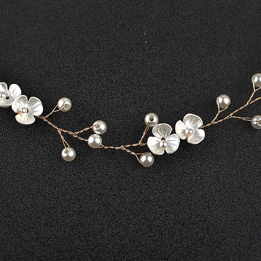 Pearl Three-Petal Flower Bridal Hair Accessories — feature 3