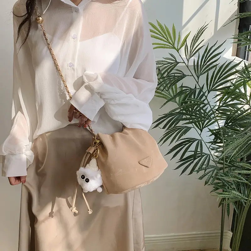 White Drawstring Shoulder Bag with Heart Design - Image 6