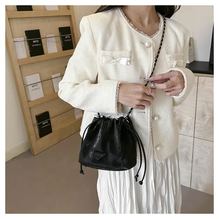 White Drawstring Shoulder Bag with Heart Design — feature 15