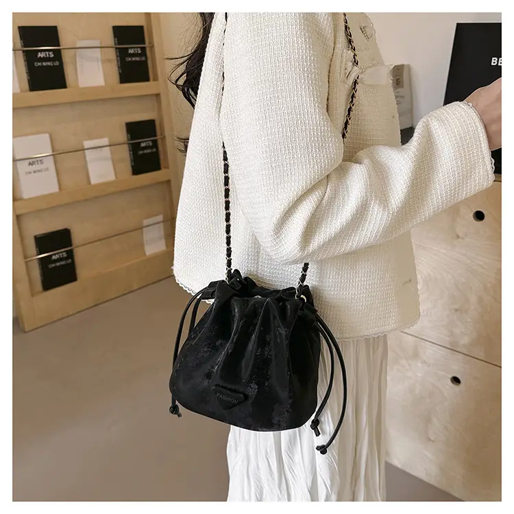 White Drawstring Shoulder Bag with Heart Design — feature 16