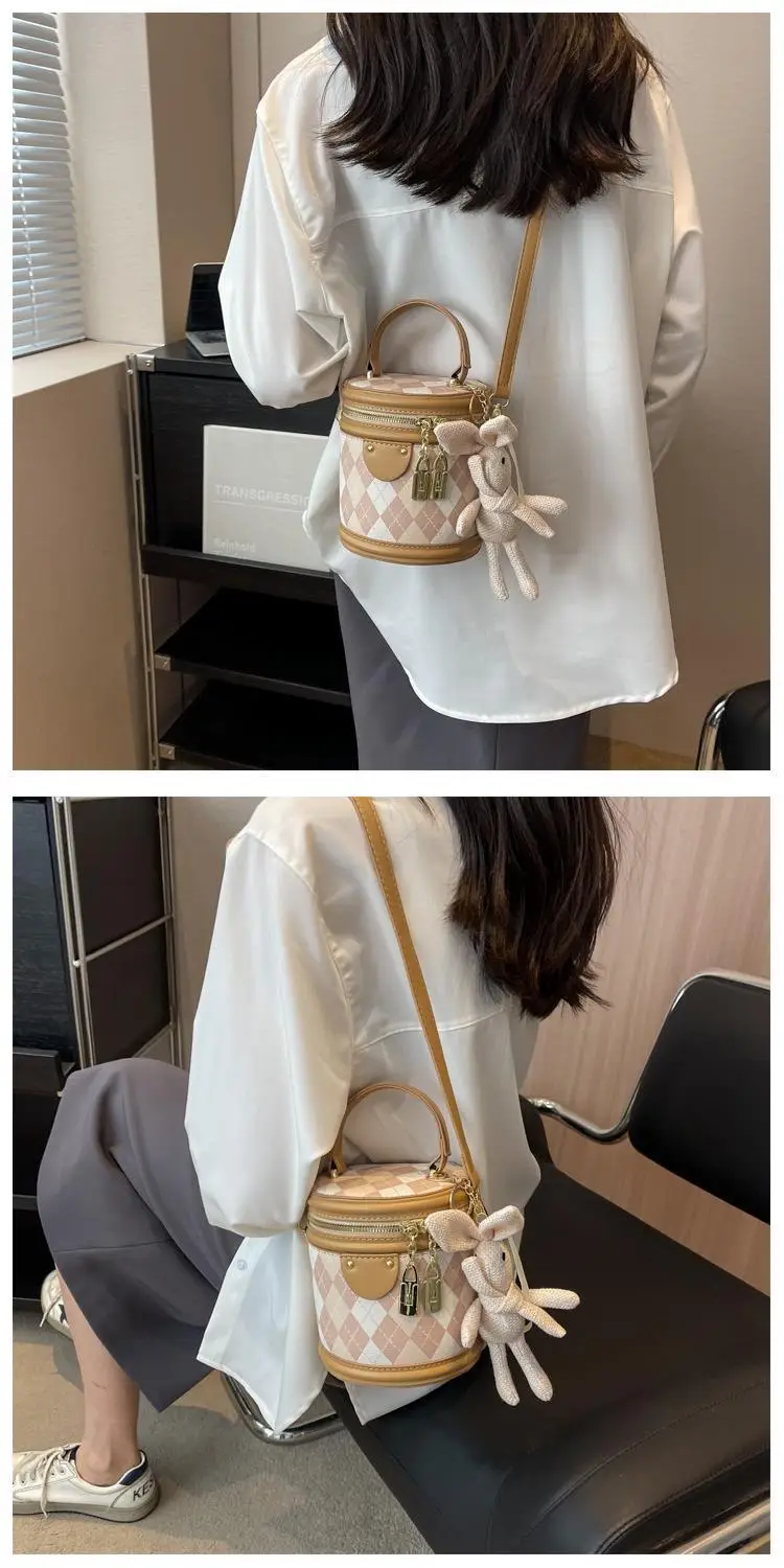 New Girl's Rhombus Shoulder Bag with Bunny Decor — feature 13