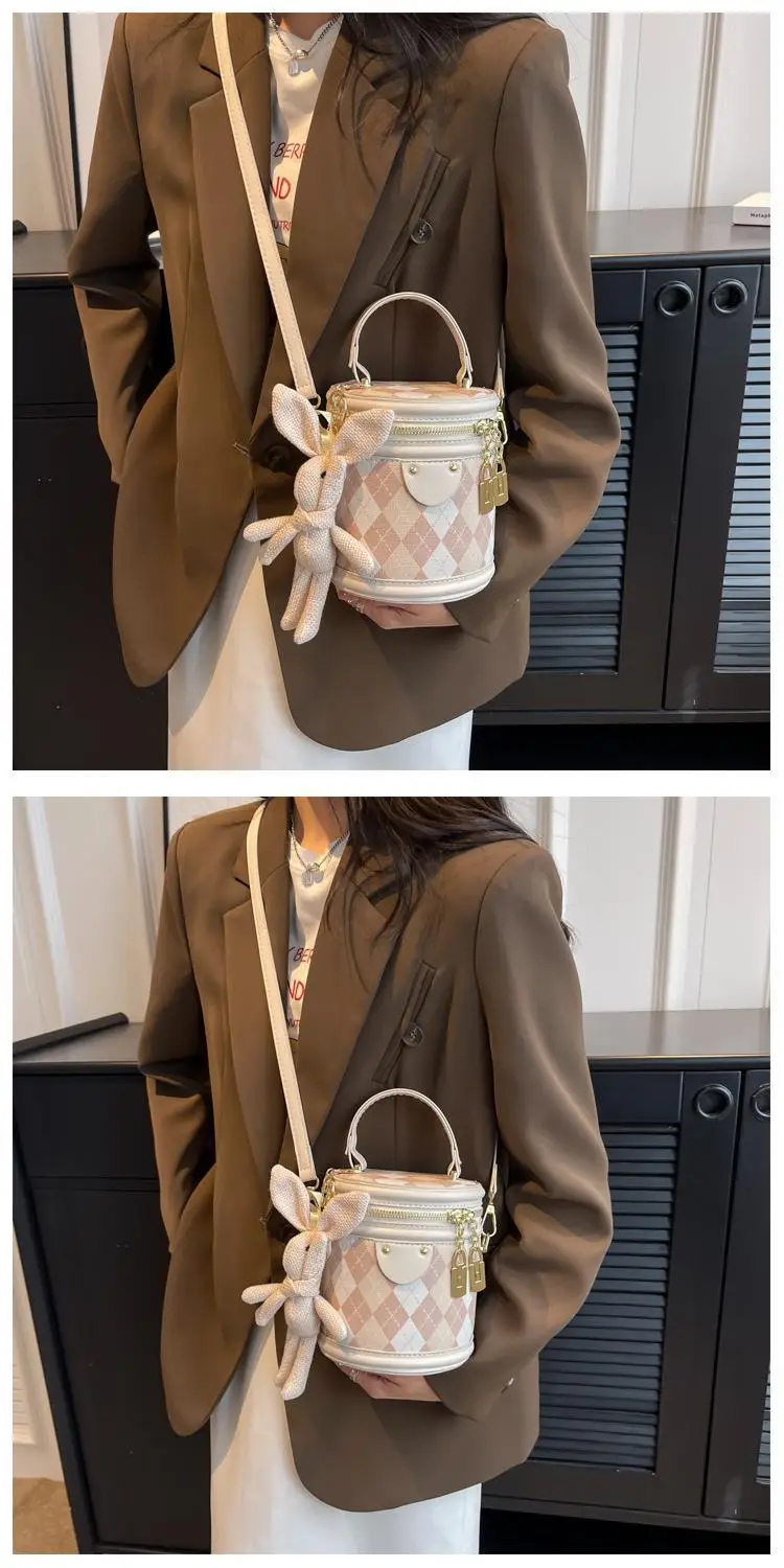 New Girl's Rhombus Shoulder Bag with Bunny Decor — feature 17