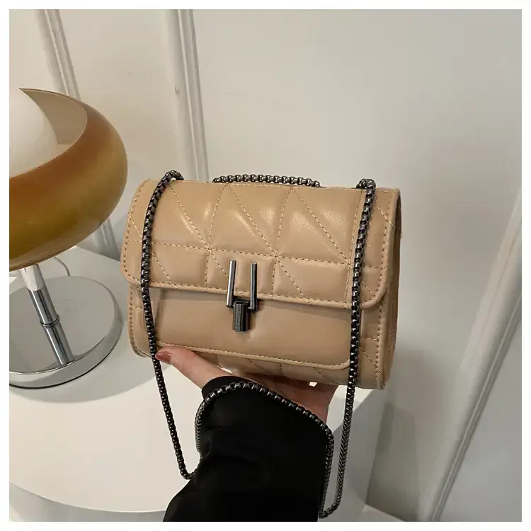 Women Rhombic Chain Shoulder Bag Pink Small Crossbody Phone Bag — feature 22