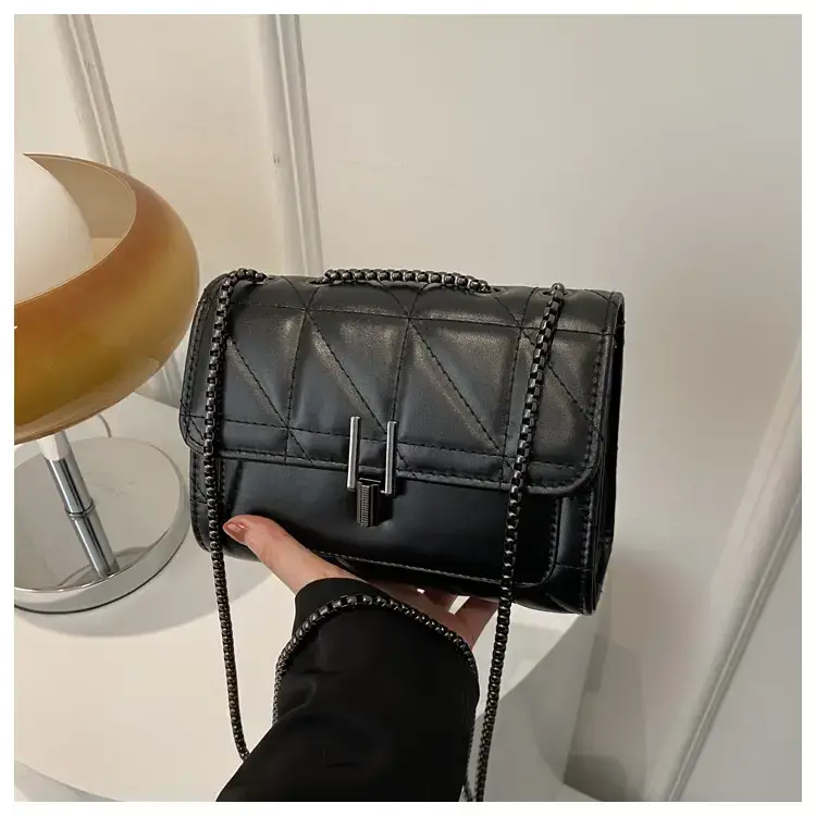Women Rhombic Chain Shoulder Bag Pink Small Crossbody Phone Bag — feature 24