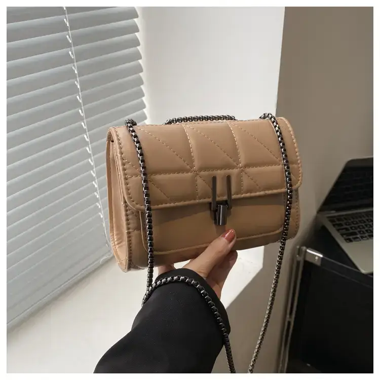 Women Rhombic Chain Shoulder Bag Pink Small Crossbody Phone Bag — feature 28