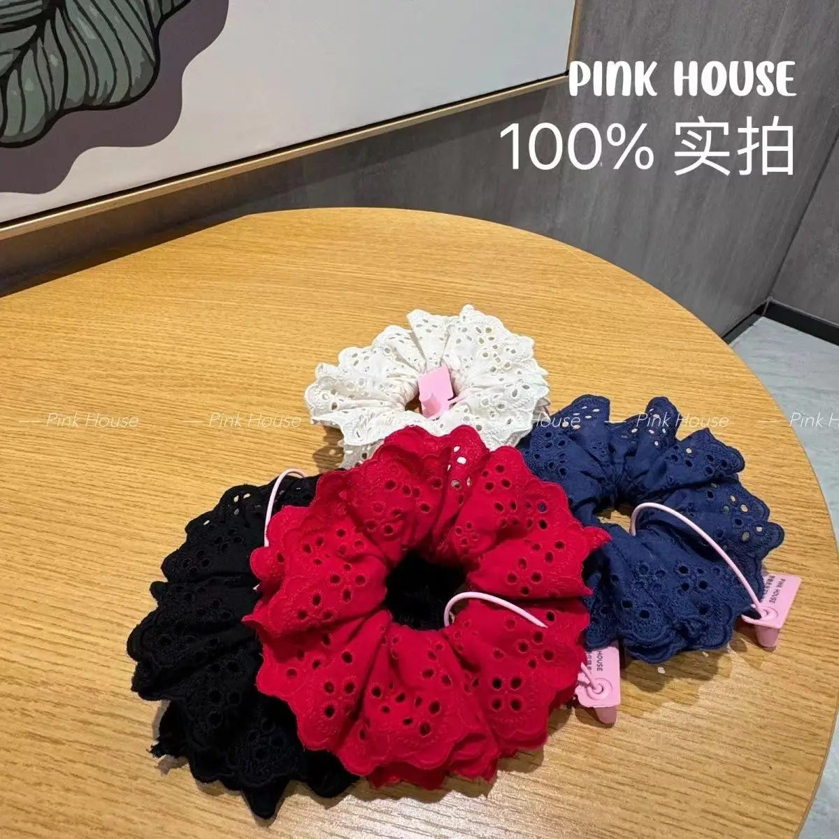 White Lace Hair Scrunchie with Pink Clamp — feature 4