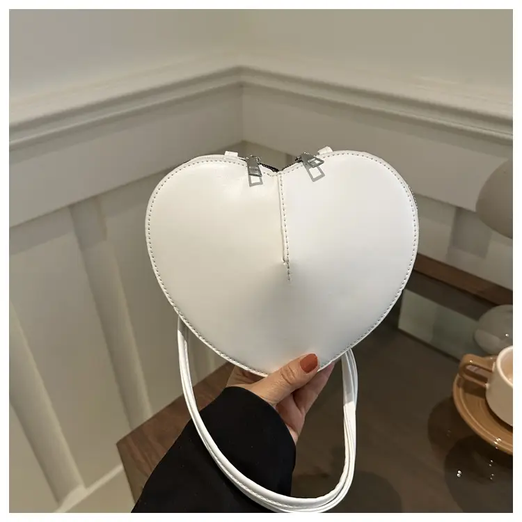 Heart Shape Black Underarm Bag for Women — feature 10