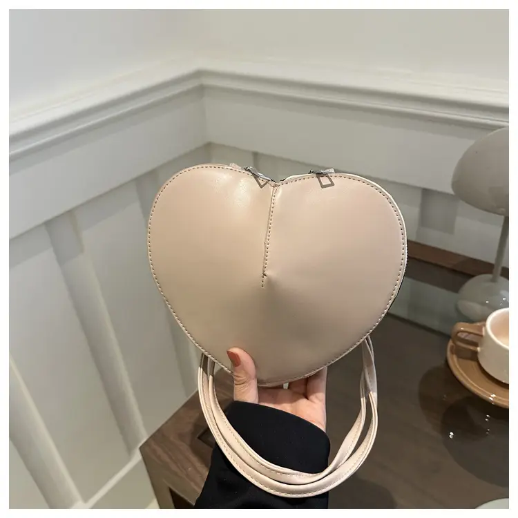 Heart Shape Black Underarm Bag for Women — feature 16