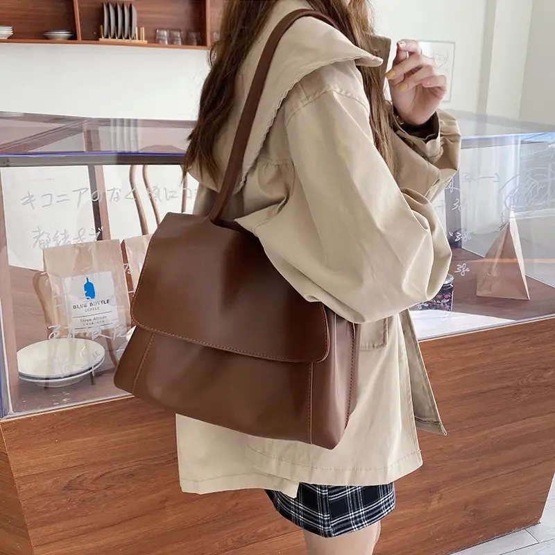 Women Retro Brown Large Shoulder Bag 2025 - Image 6