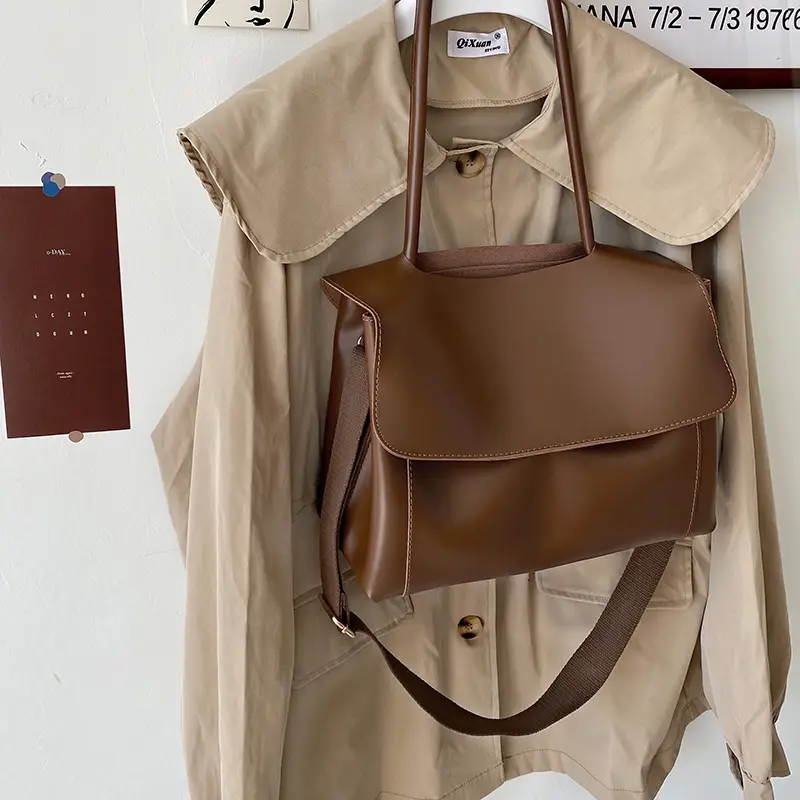 Women Retro Brown Large Shoulder Bag 2025 — feature 3