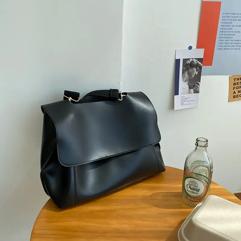 Women Retro Brown Large Shoulder Bag 2025 — feature 7
