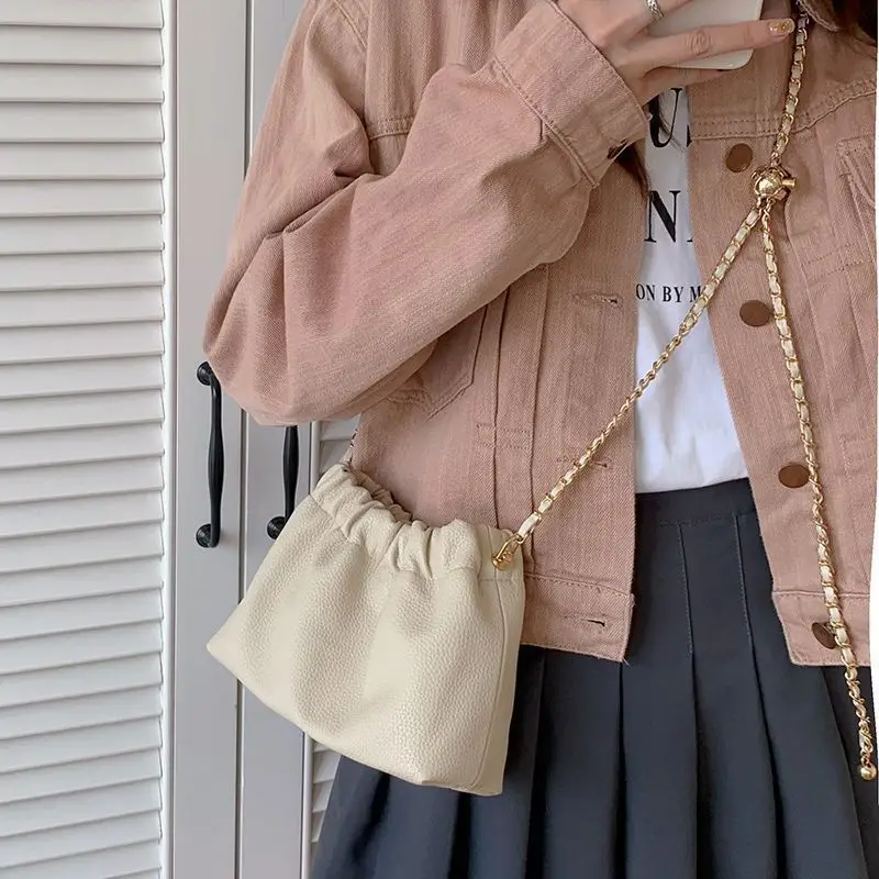 Trendy Women's Textured Chain Shoulder Bag New 2026 - Image 4