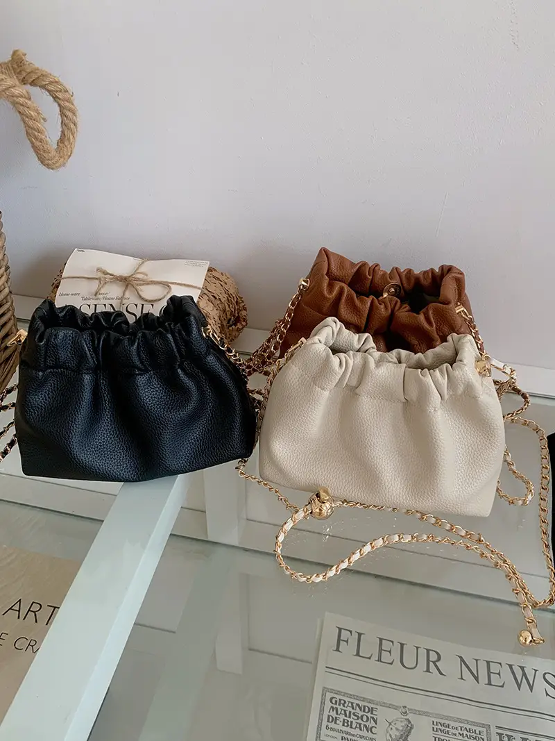 Trendy Women's Textured Chain Shoulder Bag New 2026 — feature 1