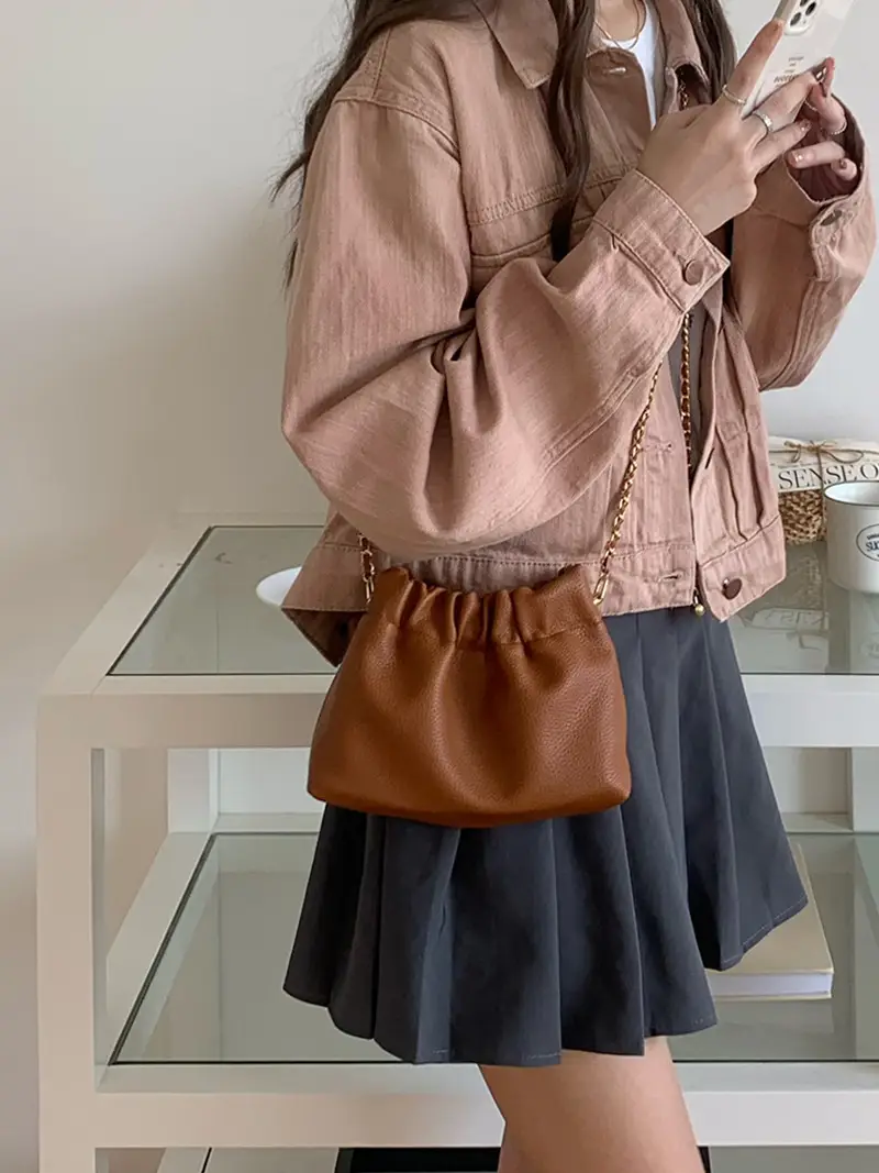 Trendy Women's Textured Chain Shoulder Bag New 2026 — feature 17
