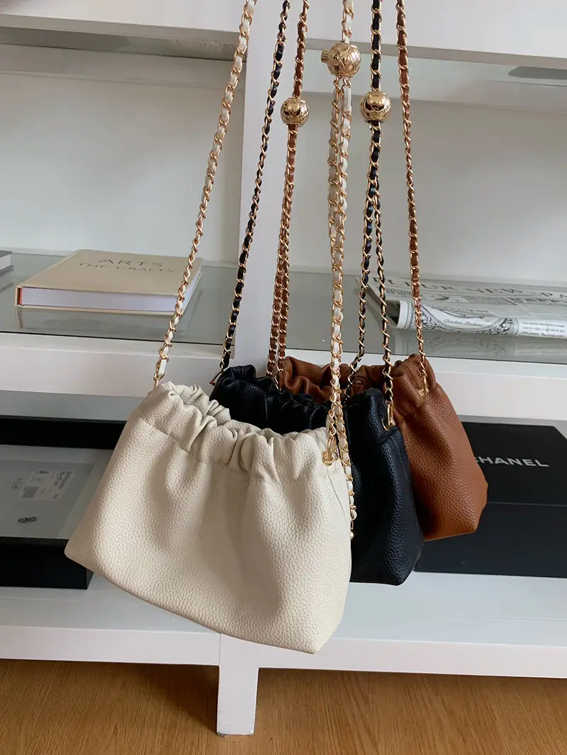 Trendy Women's Textured Chain Shoulder Bag New 2026 — feature 4