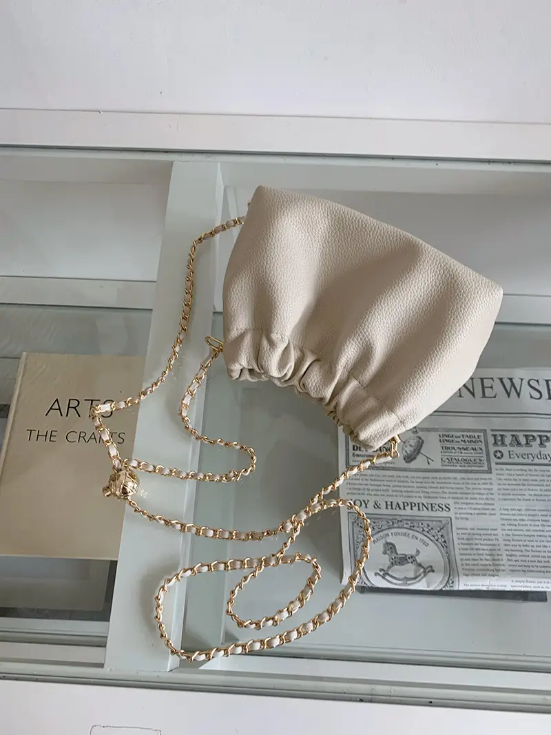 Trendy Women's Textured Chain Shoulder Bag New 2026 — feature 9