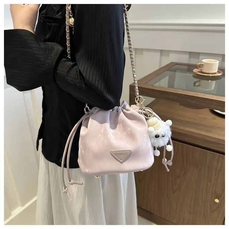 Black Pleated Bucket Bag Women Soft PU Drawstring Shoulder Crossbody 2024 — feature 15