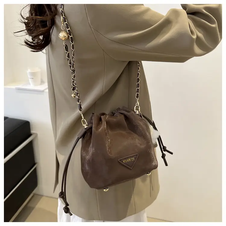 Black Pleated Bucket Bag Women Soft PU Drawstring Shoulder Crossbody 2024 — feature 23
