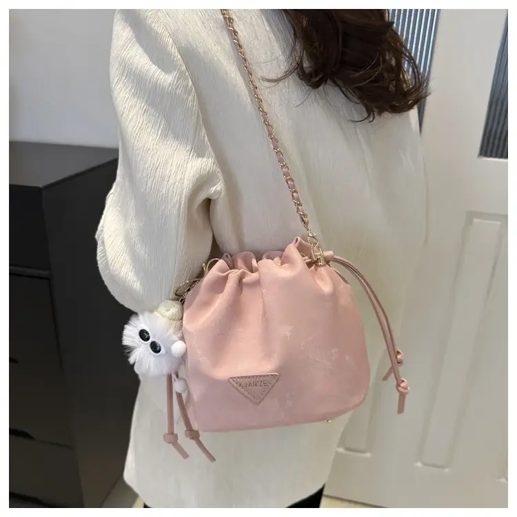 Black Pleated Bucket Bag Women Soft PU Drawstring Shoulder Crossbody 2024 — feature 27