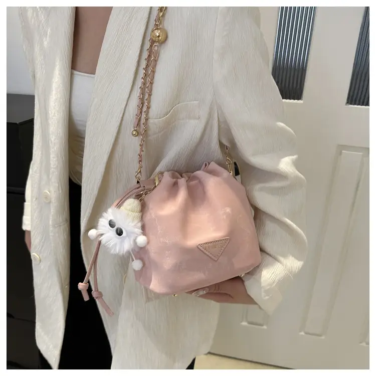 Black Pleated Bucket Bag Women Soft PU Drawstring Shoulder Crossbody 2024 — feature 28