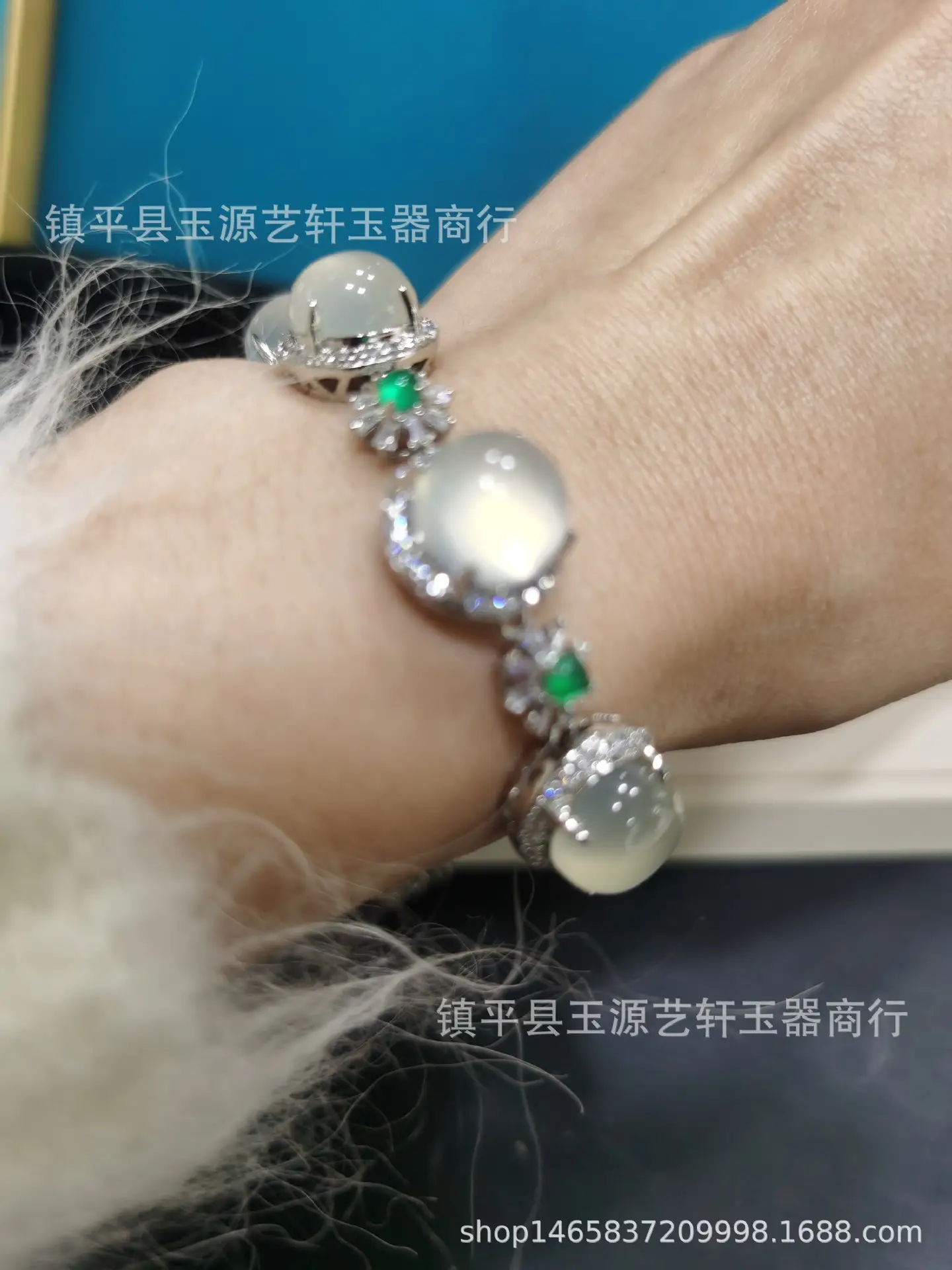 Silver Plated Jadeite Bracelet with Green Gemstones — feature 4