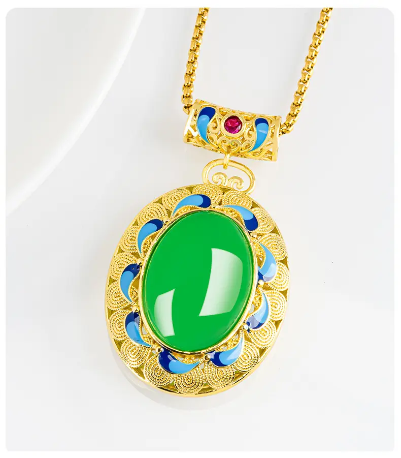 Natural Green Agate Egg Pendant Women's Necklace Gold Plated — feature 3