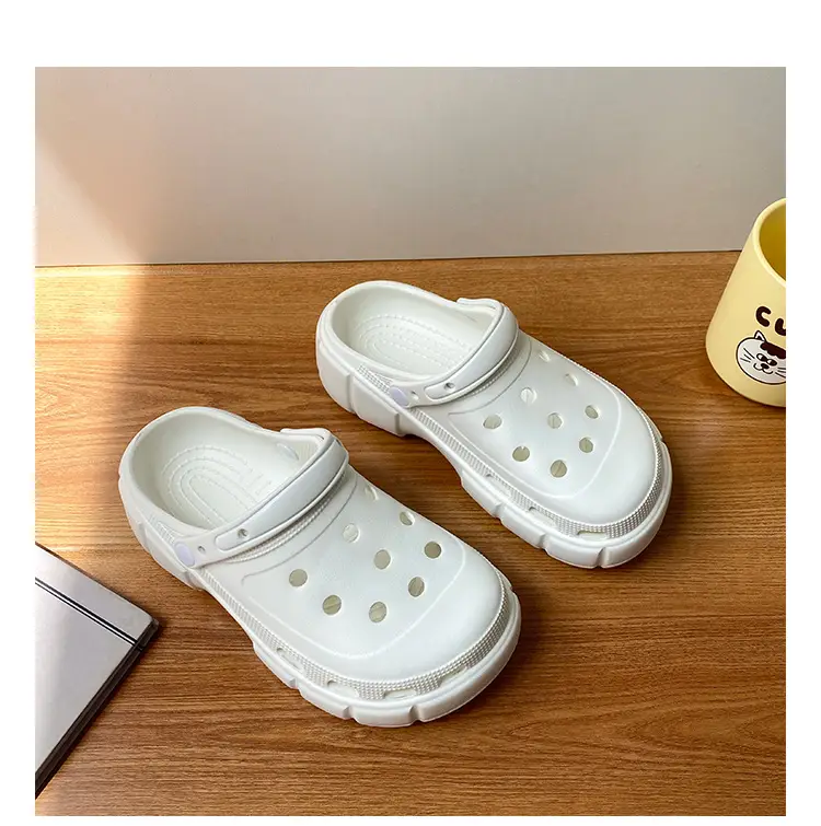 Cross-border new thick-soled 6cm parent-child hole shoes waterproof toe sandals summer outdoor beach hole shoes garden shoes — feature 15