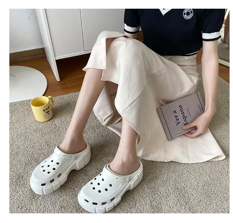 Cross-border new thick-soled 6cm parent-child hole shoes waterproof toe sandals summer outdoor beach hole shoes garden shoes — feature 28