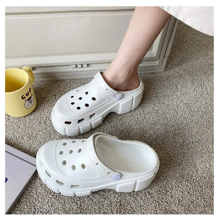 Cross-border new thick-soled 6cm parent-child hole shoes waterproof toe sandals summer outdoor beach hole shoes garden shoes — feature 36