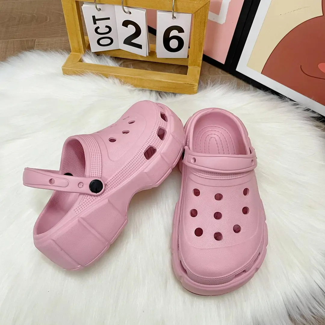 Cross-border new thick-soled 6cm parent-child hole shoes waterproof toe sandals summer outdoor beach hole shoes garden shoes - Image 2