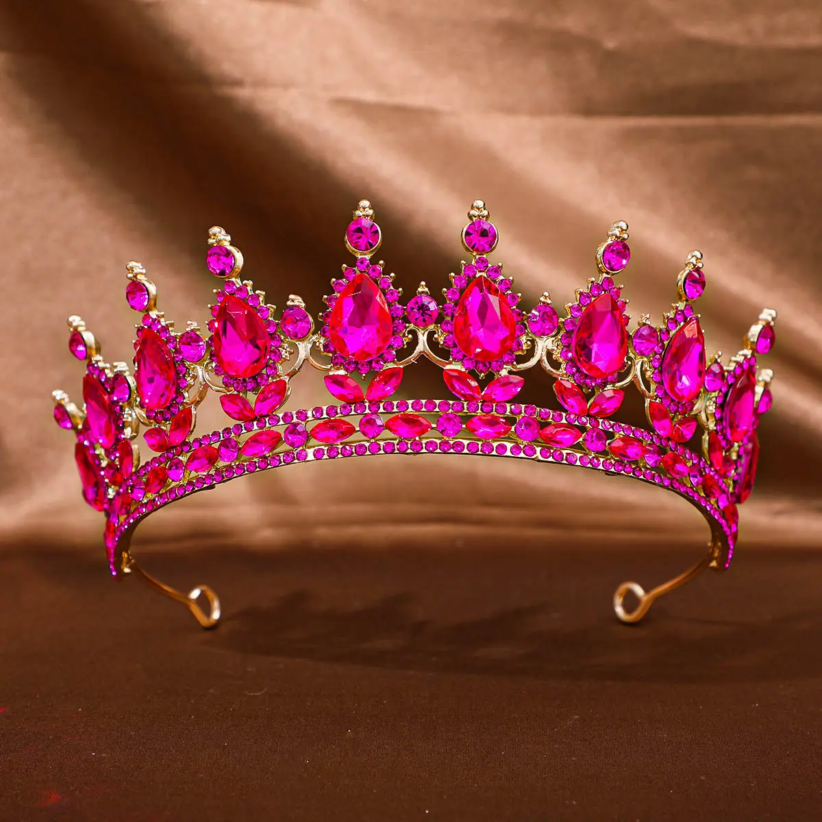 Red Rhinestone Full Circle Crown Hair Accessory - Image 10