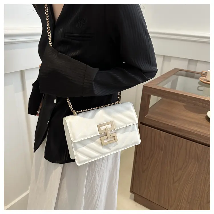 Women's Brown Chain Shoulder Bag with Lock Buckle — feature 16